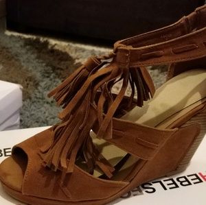 Brown wedges